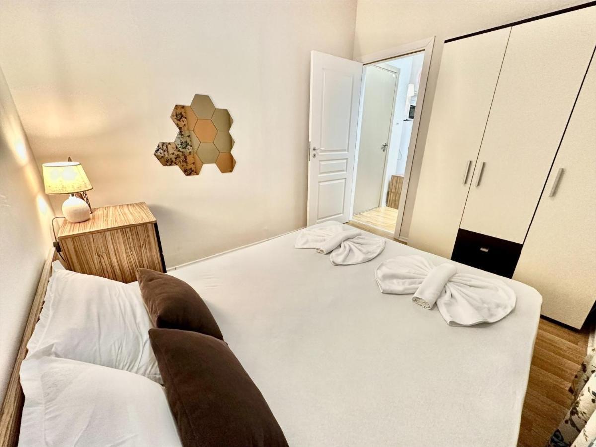 Menada Romance Marine Apartments ซันนีบีช ภายนอก รูปภาพ