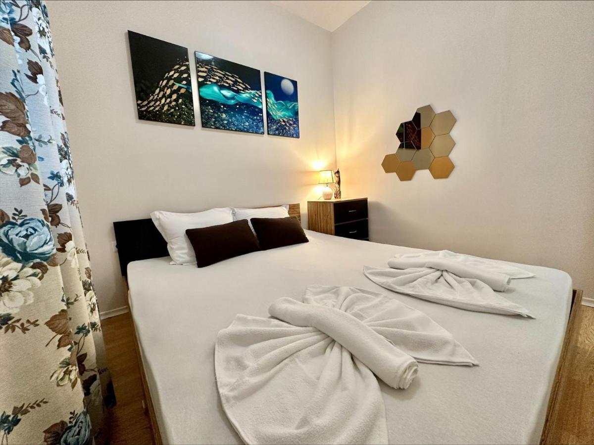 Menada Romance Marine Apartments ซันนีบีช ภายนอก รูปภาพ