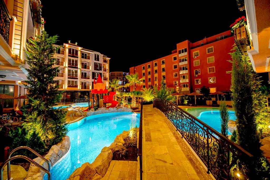 Menada Romance Marine Apartments ซันนีบีช ภายนอก รูปภาพ
